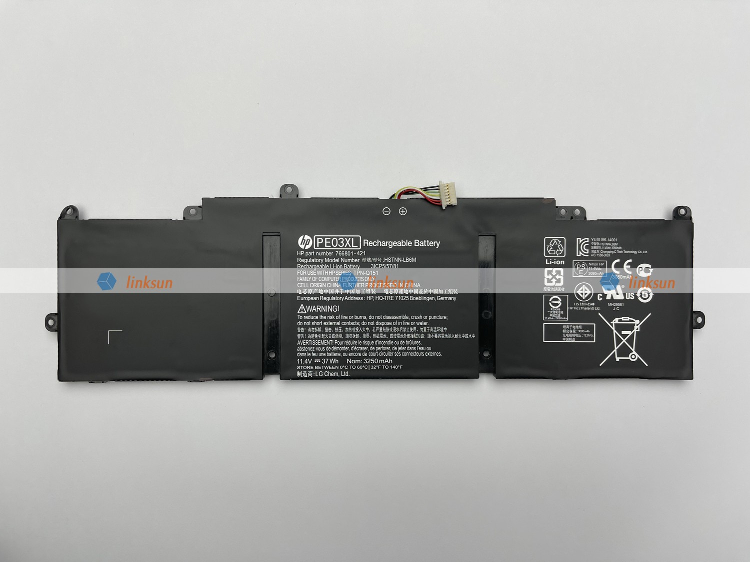 HP PE03XL battery front